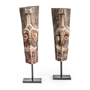 Figura decorativa j 2 Primitivo de estilo étnico fabricado en hierro en color marrón combinado con madera de acacia.