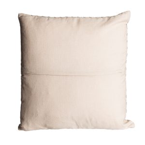 Cojín Sulea de estilo shabby chic fabricado en algodón en color rosa palo combinado con lino. 55% lino  45% algodón.