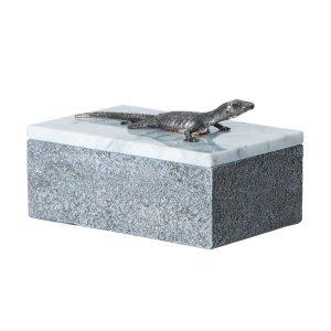Caja Lagarto de estilo contemporáneo fabricado en mármol en color blanco en color gris.