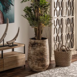 Tinaja Aleksy de estilo vintage fabricado en terracota en color marrón con acabado envejecido.