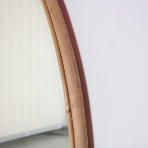 Espejo Bannhe de estilo contemporáneo fabricado en bambú en color marrón combinado con espejo.