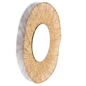 Espejo Bayle de estilo contemporáneo fabricado en ratán en color marrón combinado con espejo y espejo.