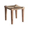 Taburete Kaaji de estilo étnico fabricado en madera de mango en color marrón combinado con yute. Producto desmontable.