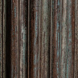 Columna Aceline de estilo étnico fabricado en madera de teka en color marrón con acabado envejecido. Producto desmontable.