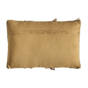 Cojín rectangular elgin de estilo vintage fabricado en yute en color beige con acabado killim. Producto desenfundable.