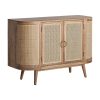 Aparador beckley de estilo nórdico fabricado en madera de mango en color marrón y mimbre en color marrón claro.
