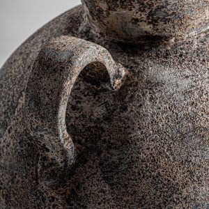 Ánfora lovech de estilo vintage fabricado en terracota en color tonos oscuros.