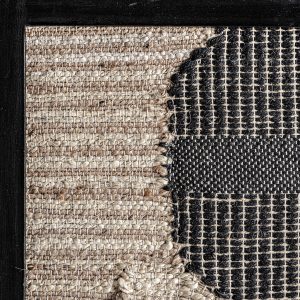 Cuadro Cesc de estilo contemporáneo fabricado en madera de mango en color negro con acabado artesanal combinado con yute en color marrón y algodón en color tonos neutros.