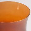 Jarrón covasna de estilo contemporáneo fabricado en vidrio en color naranja.