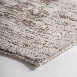 Alfombra najia de estilo clásico fabricado en viscosa en color tonos claros.