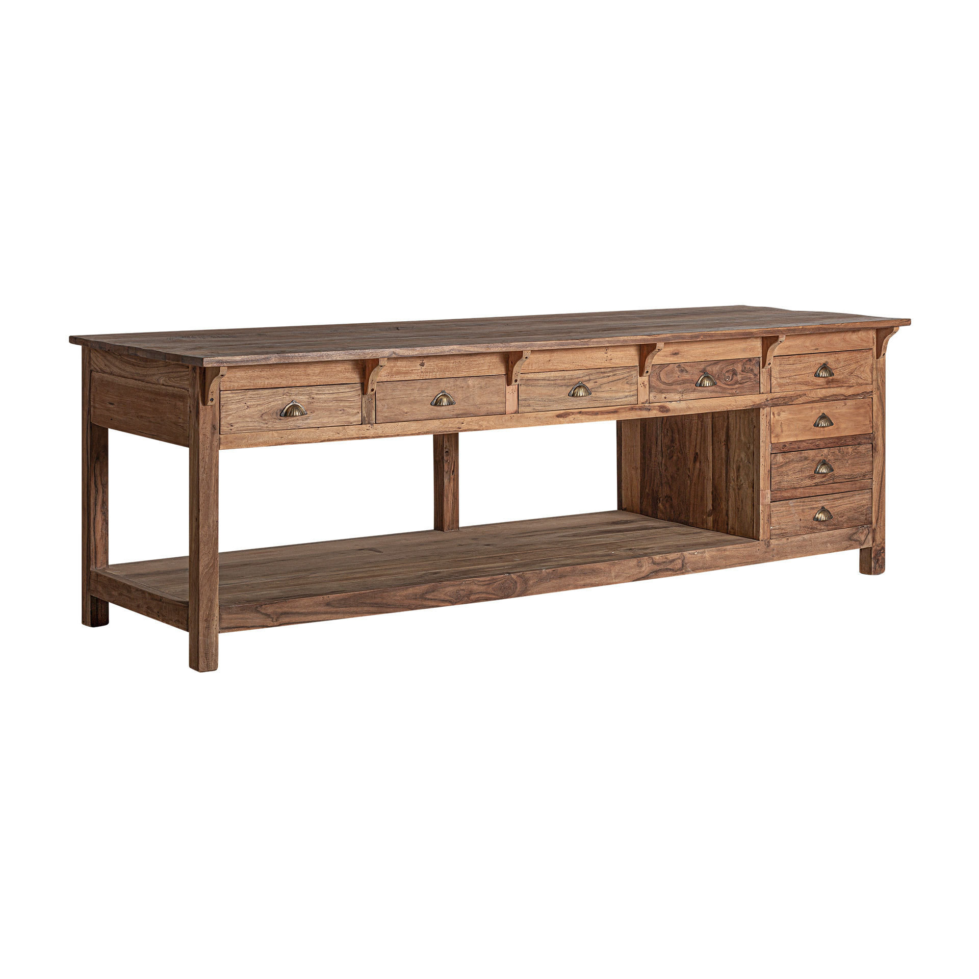 Aparador Nehren de estilo colonial fabricado en madera recuperada en color marrón.