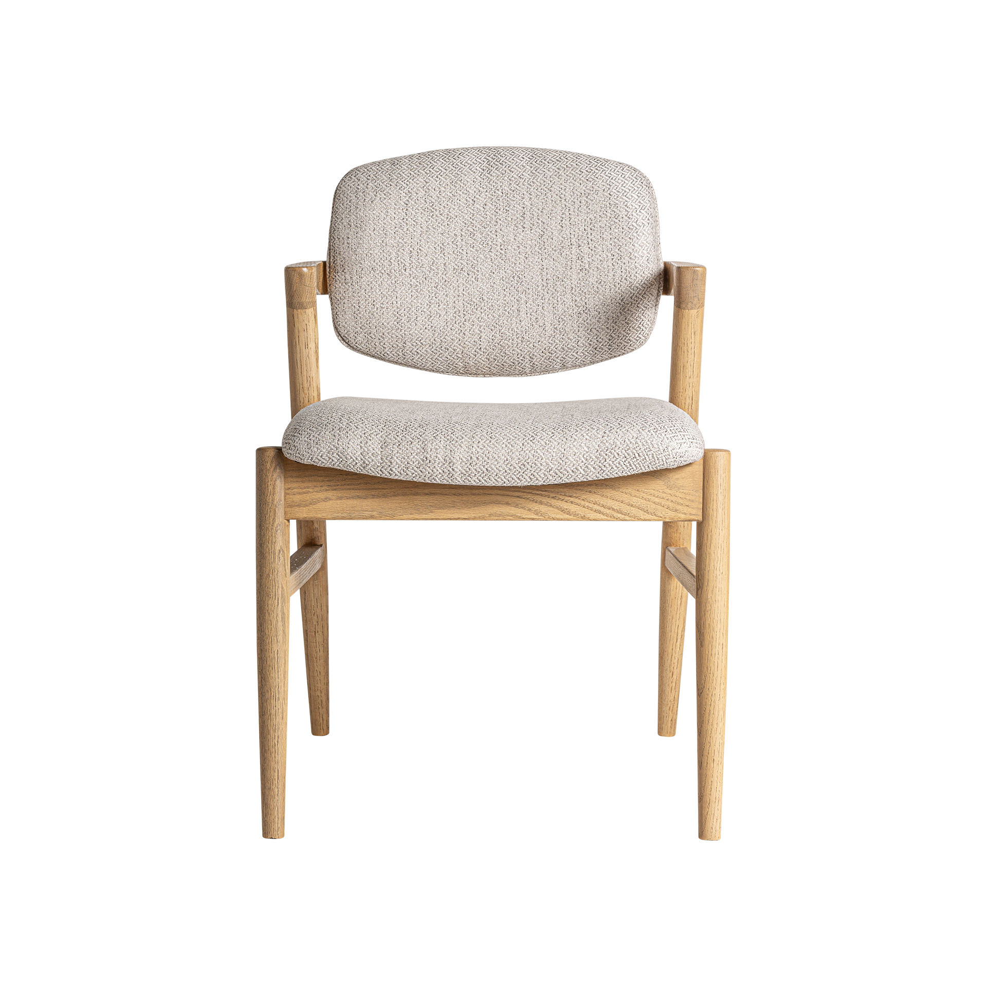 Silla Namur de estilo contemporáneo fabricado en lino en color beige combinado con algodón y madera de fresno en color marrón claro.