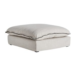 Módulo sofá reposapiés bief de estilo clásico fabricado en poliéster en color blanco roto combinado con madera de pino y espuma. Relleno: 65% espuma 20% fibra 10% pluma de pato 5% entretela. Producto desmontable desenfundable. Compatible con: 35595 35596 35594.