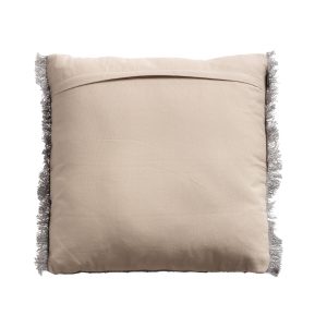 Cojín brais de estilo clásico fabricado en lino en color gris combinado con guata sintética. Producto desenfundable.