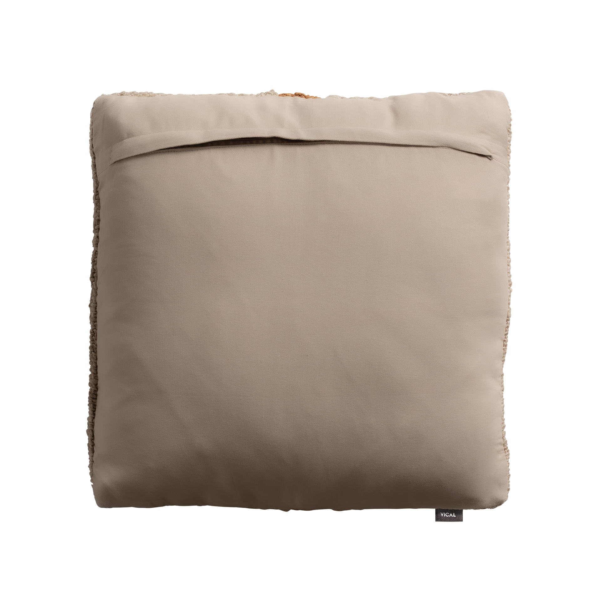 Cojín edris de estilo clásico fabricado en algodón en color tonos en marrón combinado con terciopelo en color beige con acabado liso y guata sintética. Producto desenfundable.