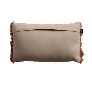 Cojín gorane de estilo clásico fabricado en algodón en color beige combinado con lino en color marrón y guata sintética.