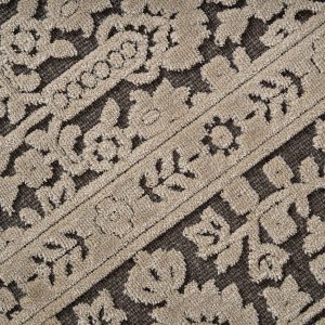 Alfombra lisa de estilo clásico fabricado en viscosa en color beige en color gris.