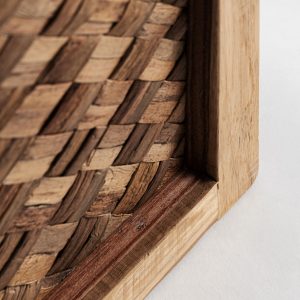 Panel decorativo Mason de estilo boho fabricado en fibra natural en color marrón.