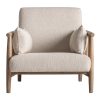 Sillón Grebin de estilo contemporáneo fabricado en madera abedul en color marrón combinado con algodón en color beige. Producto desenfundable.