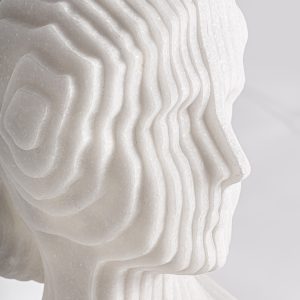 Busto Lisa de estilo contemporáneo fabricado en resina en color blanco en color negro.