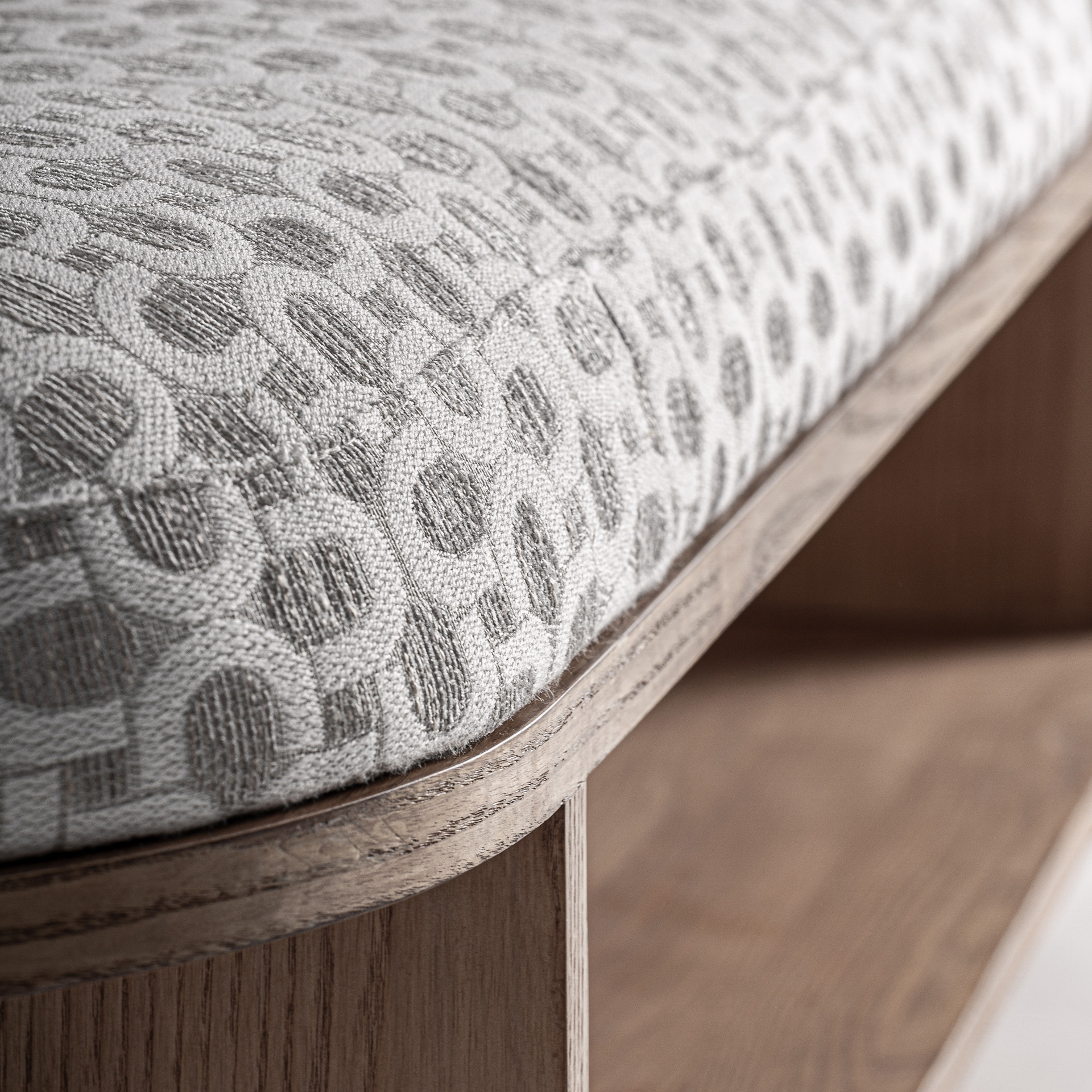 Pie De Cama Kalk - Imagen 2