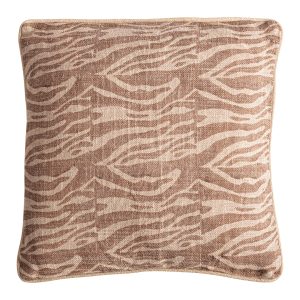 Cojín Geb de estilo clásico fabricado en yute en color beige combinado con fibra natural en color marrón. Producto desenfundable.