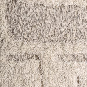 Cuadro Triton de estilo contemporáneo fabricado en algodón en color beige combinado con madera de mango en color marrón.