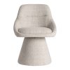 Sillón giratorio Essen de estilo contemporáneo fabricado en algodón en color beige combinado con metal. Producto desmontable.